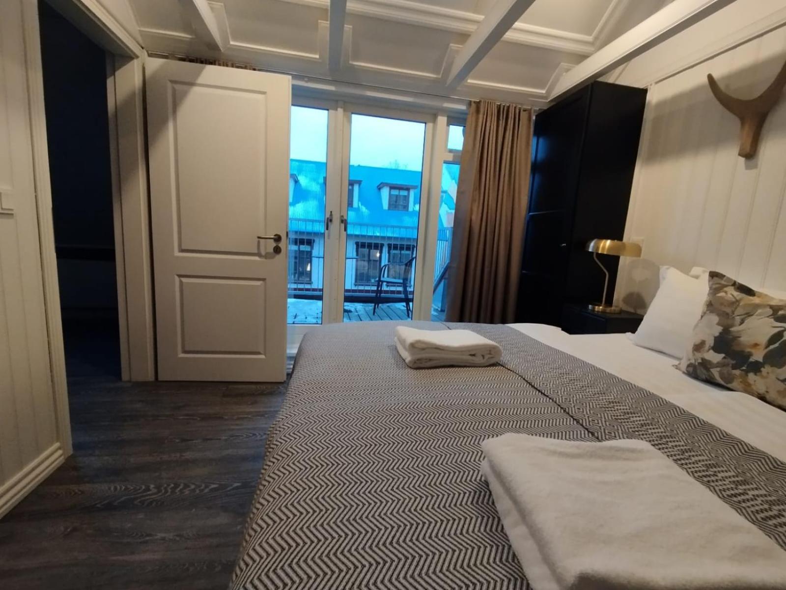 41 - อะ ทาวน์เฮาส์ โฮเต็ล Aparthotel เรคยาวิก ภายนอก รูปภาพ