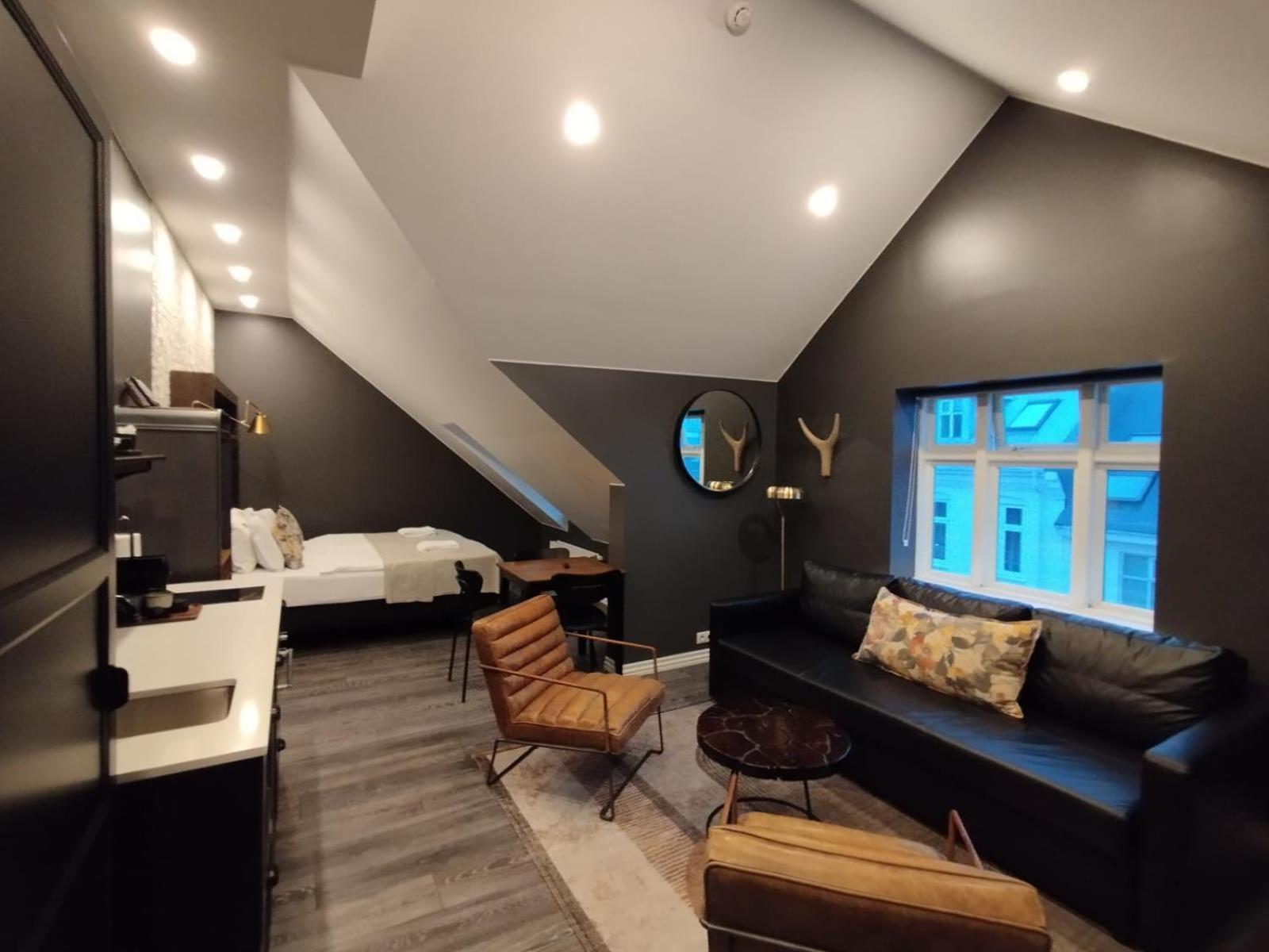 41 - อะ ทาวน์เฮาส์ โฮเต็ล Aparthotel เรคยาวิก ภายนอก รูปภาพ